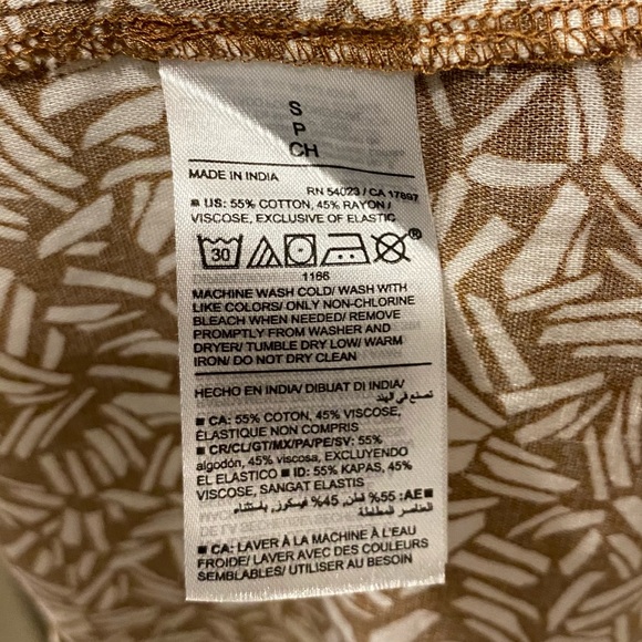 Old Navy Brown Print Off-Shoulder Maxi Dress Size Small Cinched Ruffled Smocked - Picture 14 of 14